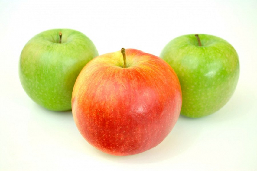 Health News: Нужно ли очищать фрукты от кожуры