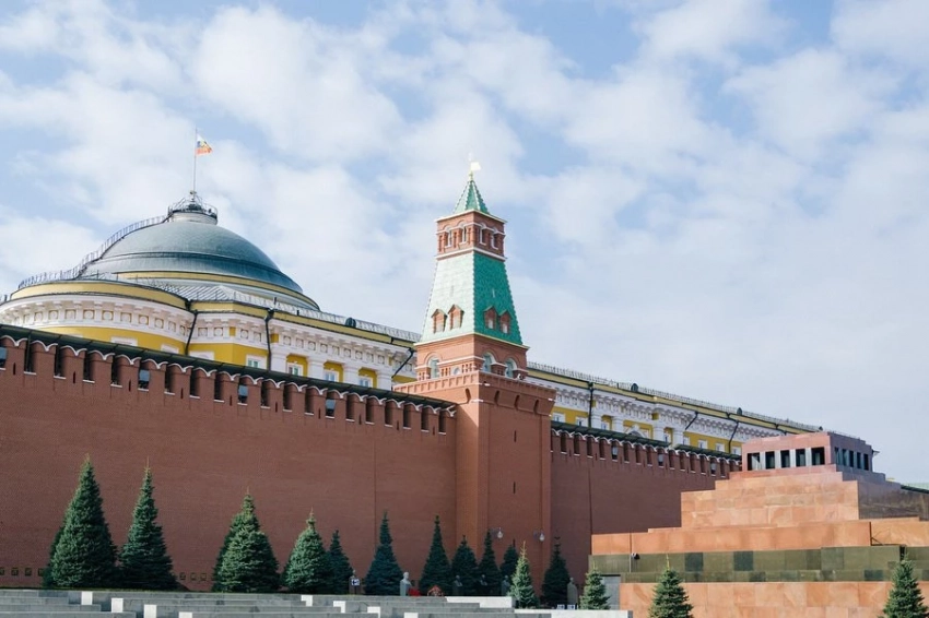 В Кремле заявили, что произошедшее в Сирии удивило весь мир, в том числе и РФ