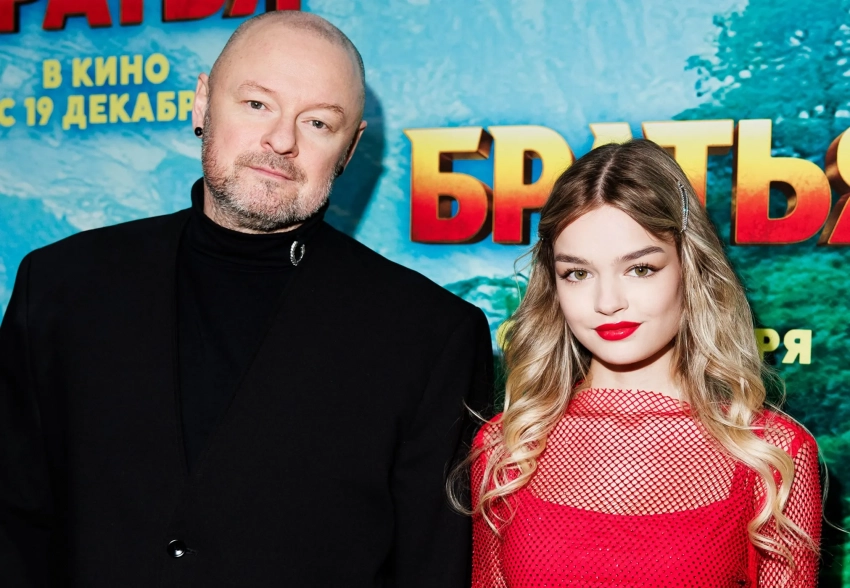 49-летний Марк Горобец и его 18-летняя невеста впервые вместе вышли в свет