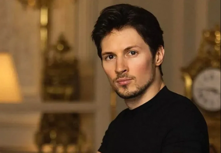 Павел Дуров сообщил о новом рекорде Telegram, назвав WhatsApp* "дешёвой копией". Его похвалил Илон Маск