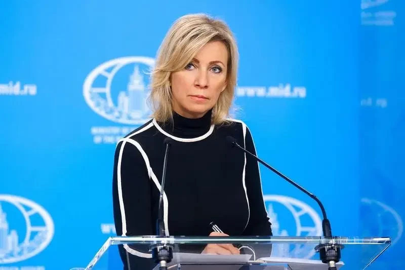 Захарова: Ввод на Украину иностранных войск под любым флагом, эгидой или мандатом будет означать вступление в войну на стороне Киева