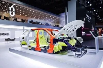 Дебют системы интеллектуальной безопасности SERES на Шанхайском автосалоне 2025 устанавливает отраслевой стандарт и привлекает внимание всего мира 