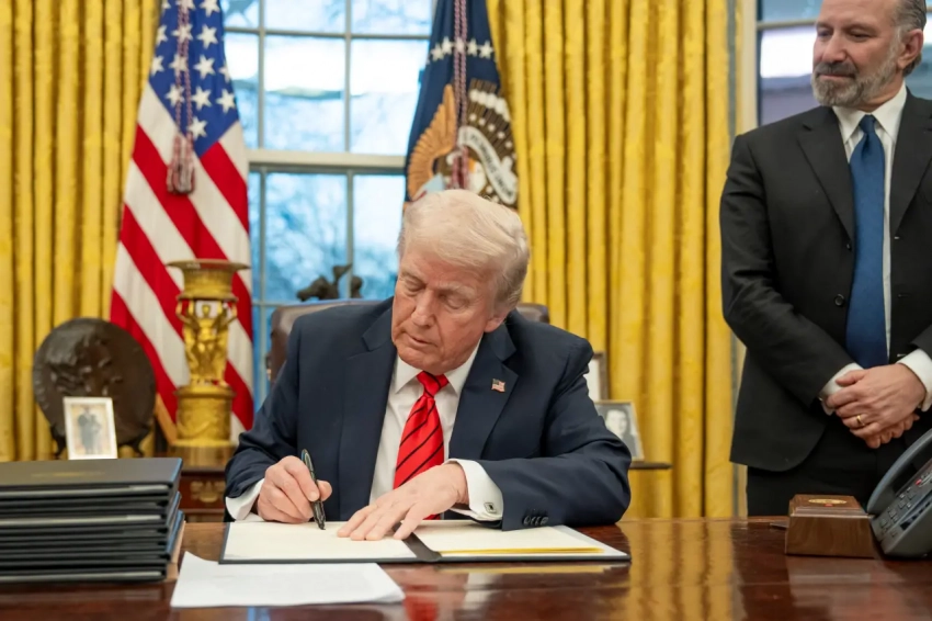 Поедут подписывать ультиматум Трампа: украинская делегация готовится вылететь в США для обсуждения сделки по недрам