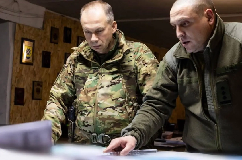 Сырский ответил отказом на предложение вывести остатки ВСУ из Курской области из-за «бессмысленности удержания позиций»