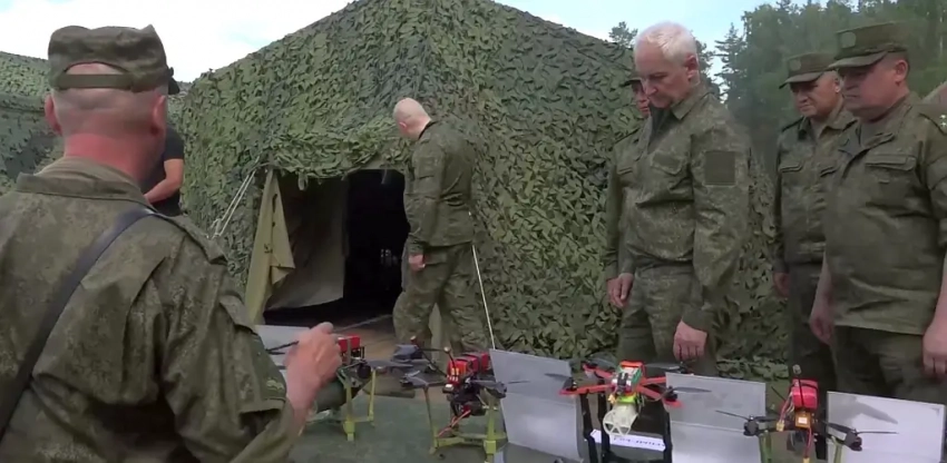 Украинские военные: у российских войск под Купянском в пять раз больше дронов, чем у ВСУ