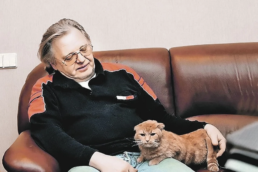 Антонов тратит пенсию на корм для белок, а Лолита оплачивает ею «коммуналку»: какие пособия по старости получают знаменитости