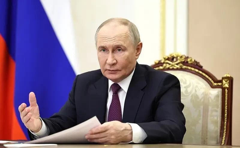 «Решение принято, войска задачу получили»: Путин сообщил о создании буферной зоны вдоль границы с Украиной