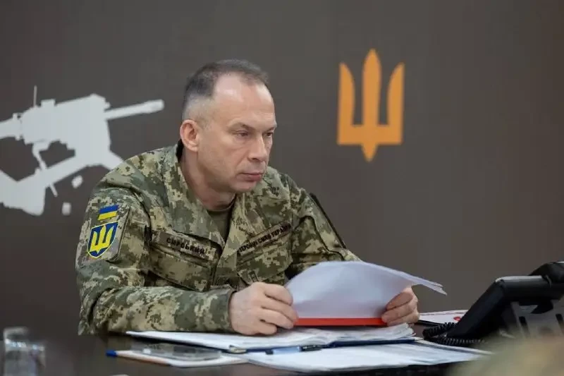 «Затрудняет борьбу»: главком ВСУ признал преимущество российской армии в дронах на оптоволокне