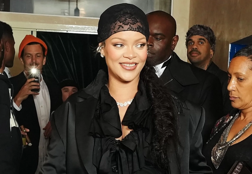 Беременная Рианна с обнажённым животом посетила афтепати Met Gala