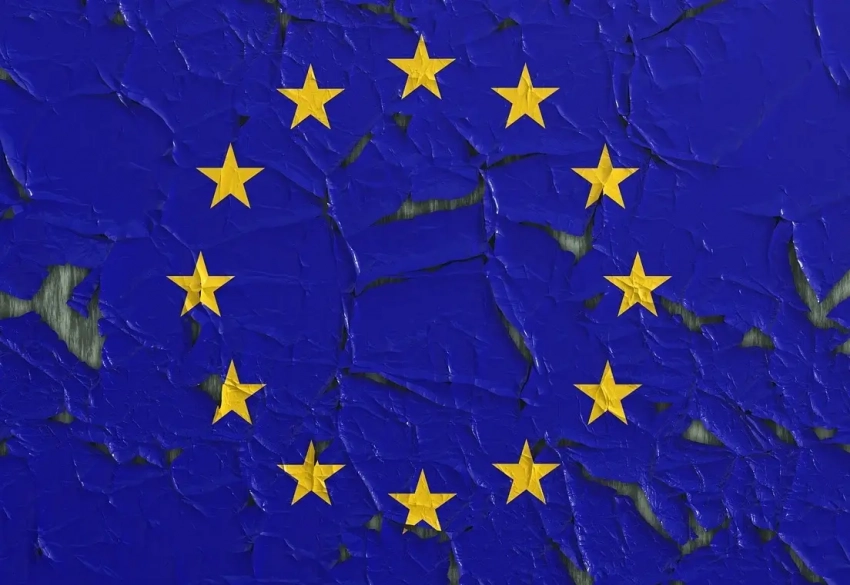 Глава Европарламента угрожает оспорить в суде согласование Еврокомиссией повышения военных расходов