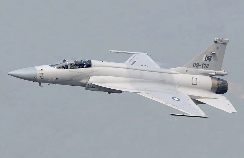 Пакистанские военные заявляют, что с помощью истребителя JF-17 «до начала перемирия» якобы удалось уничтожить ЗРК С-400 ВС Индии