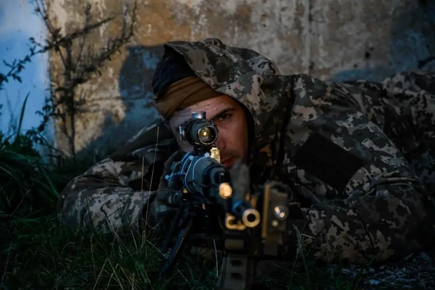Украинские диверсанты в военной форме, похожей на российскую, пытались прорваться в Курскую область