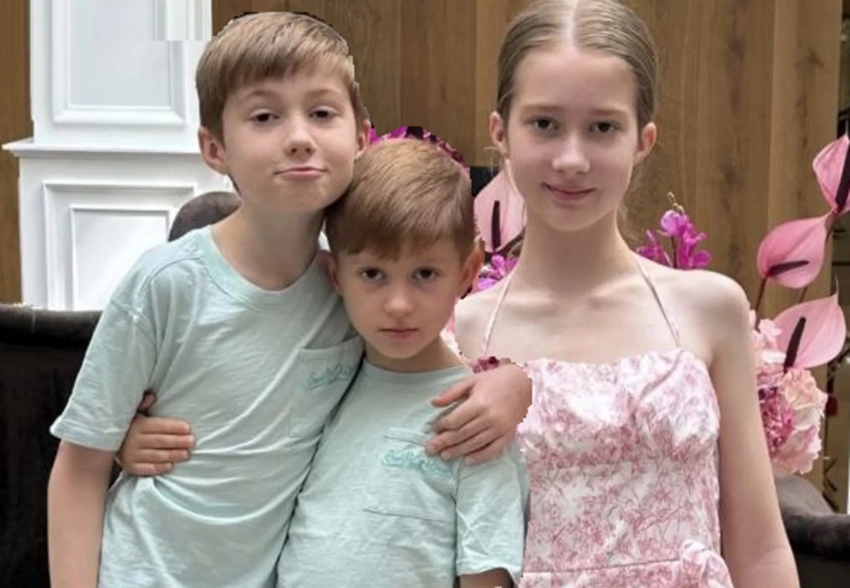 Младшие дети Павла Дурова отдыхают в Испании