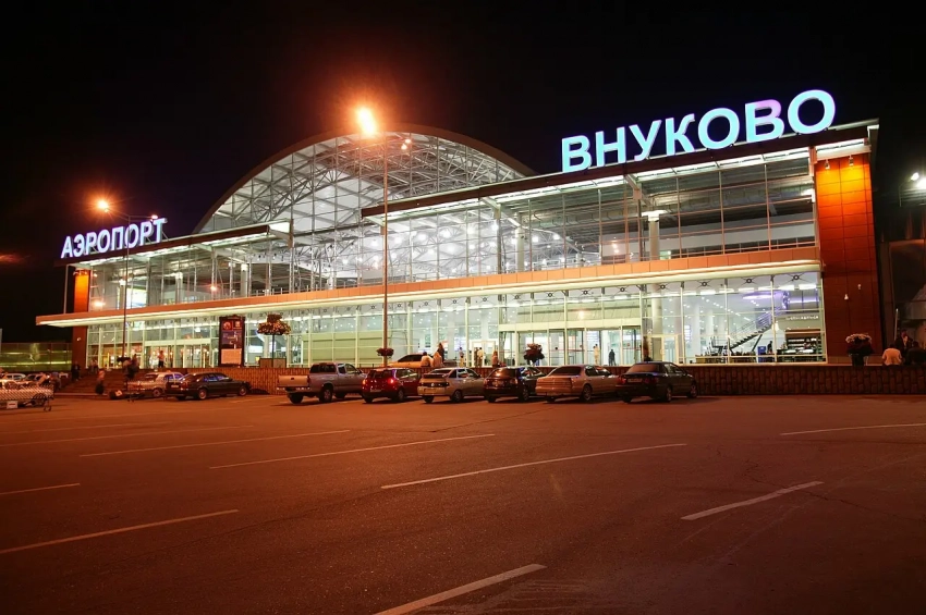 В нескольких аэропортах России были приостановлены прием и отправка рейсов из-за угрозы атак БПЛА