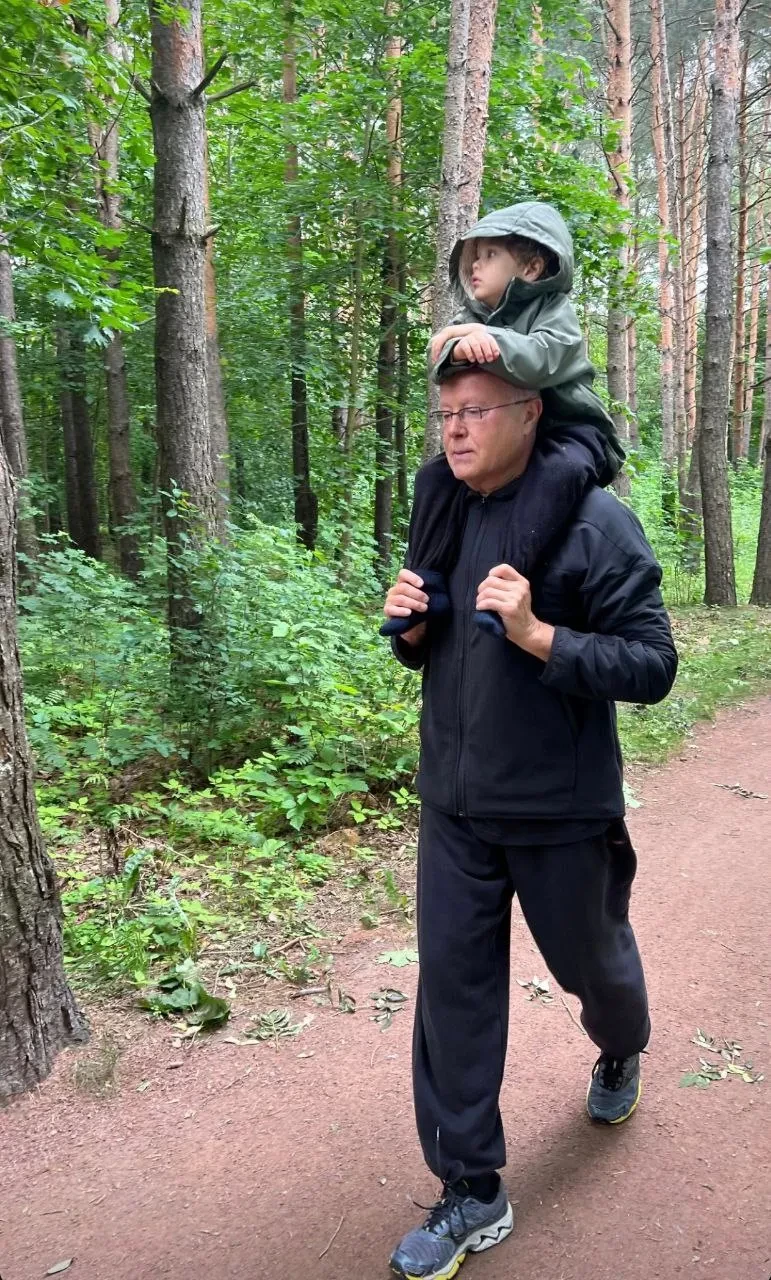 Александр Лебедев проводит время с сыновьями от Елены Перминовой