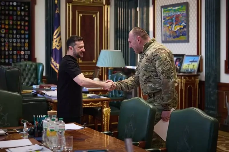 Зеленский увеличил численность подчиненной лично ему СБУ, опасаясь заговора с целью смены власти на Украине