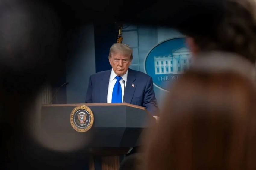«США – враг, и это надо понимать»: военкор прокомментировал распоряжение Трампа возобновить военные поставки Украине