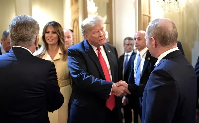 Трамп якобы откажется от встречи с Путиным, если на переговорах не будет Зеленского - пресса США