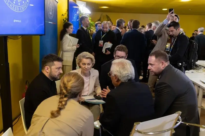 Россия названа причиной отмены планов Европы по размещению войск на Украине