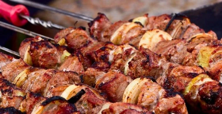 Быстрый маринад для шашлыка из свинины на кефире: рецепты маринадов для вкуснейших шашлыков