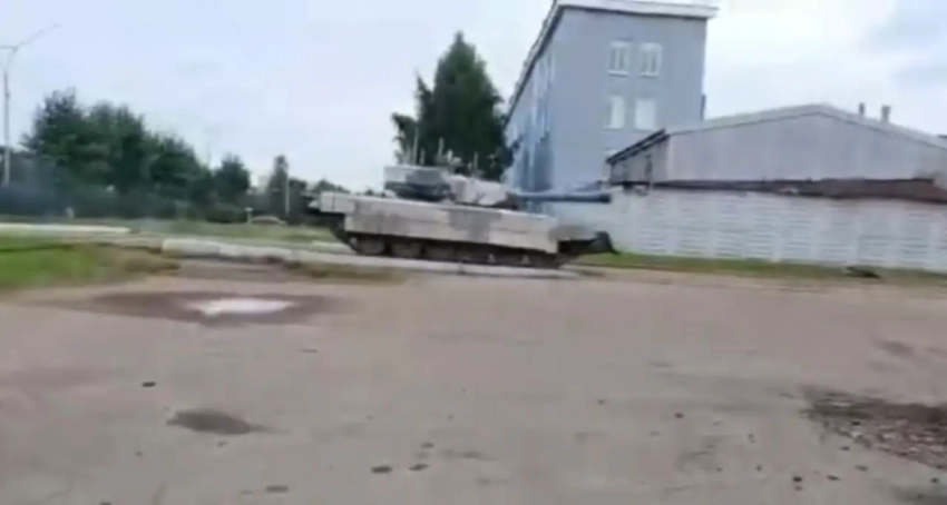 Роботизированный танк «Штурм»: вроде хорош, но не совсем