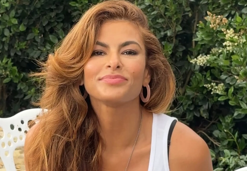 Ева Мендес спустя 12 лет снимется в кино — в роли жены героя Райана Гослинга