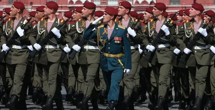 Как поздравить с Днем Росгвардии 2 сентября 2025 года: красивые открытки и картинки
