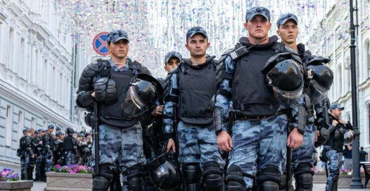 День российской гвардии входит в список памятных дат Вооруженных Сил РФ и отмечают его 2 сентября 2025 года