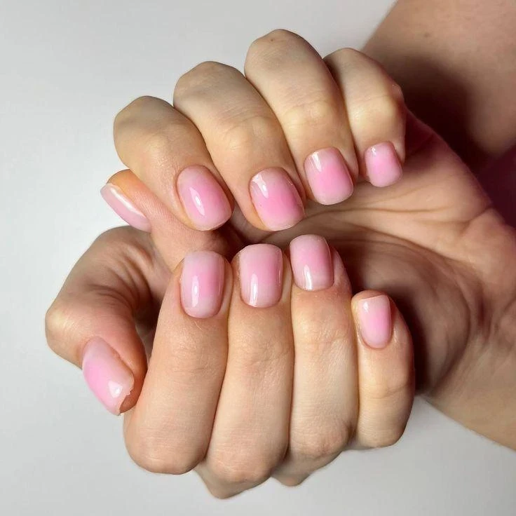 20 стильных альтернатив френчу на осень 2025 года