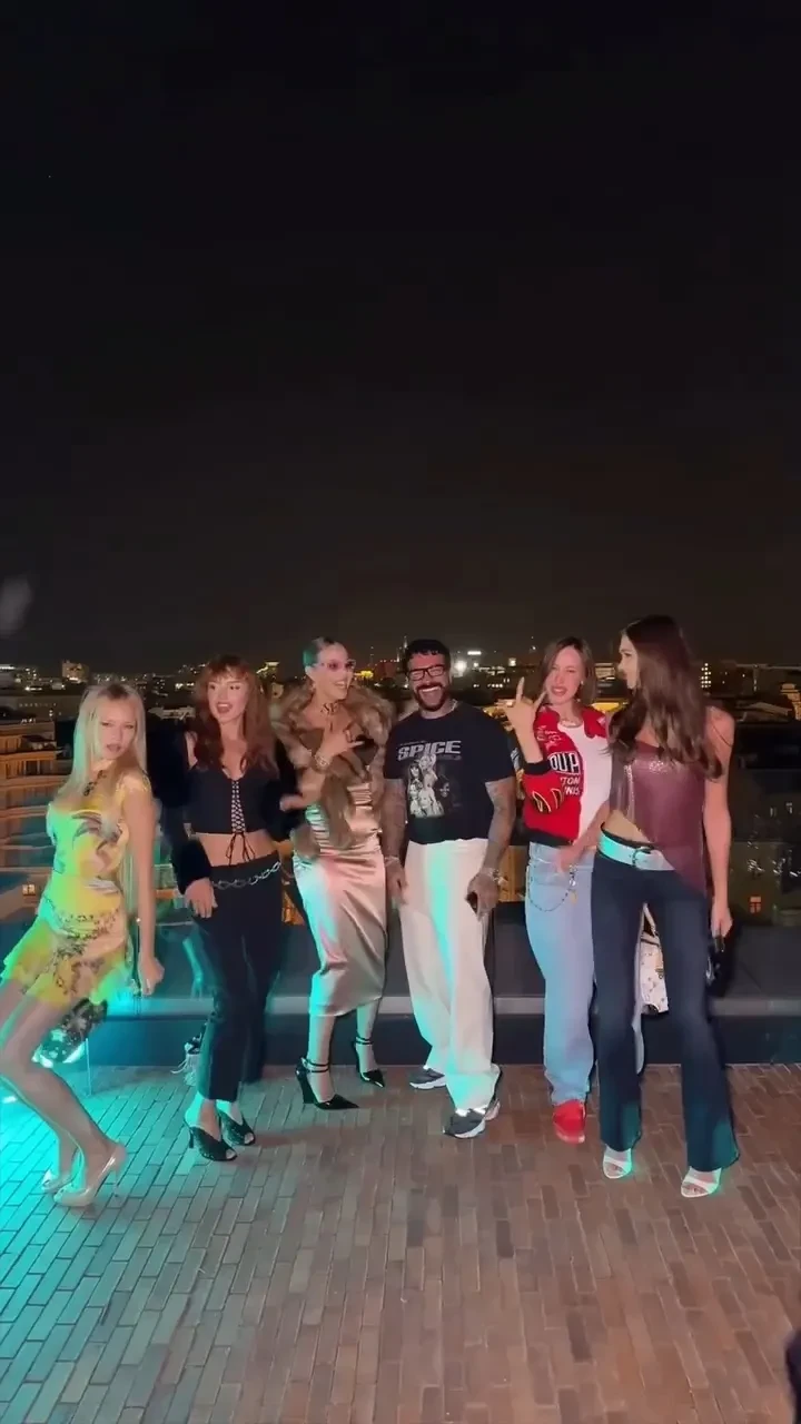 Тимати и Валентина Иванова посетили вечеринку Ксении Собчак в стиле нулевых