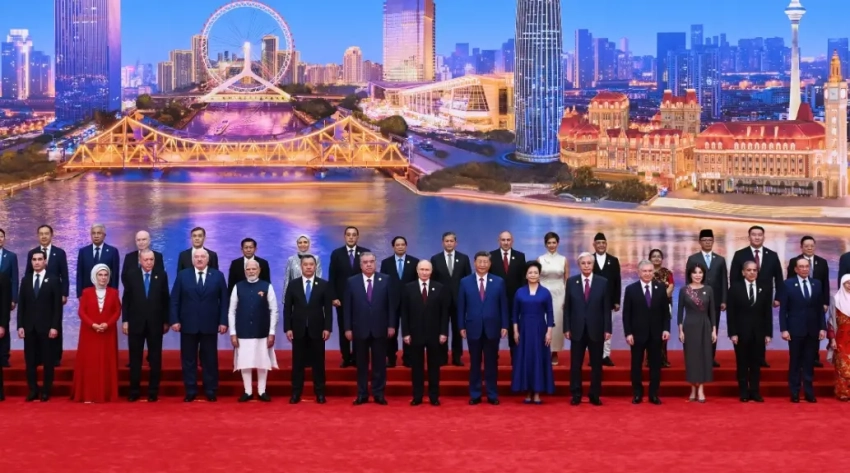 На саммите в Китае страны-участницы ШОС решили создать Банк развития