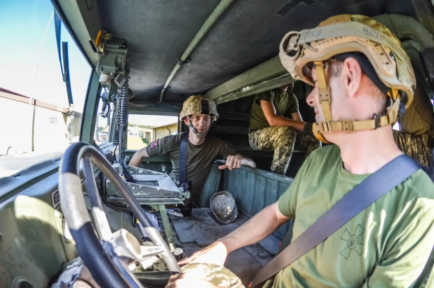 Украинский журналист: из ВСУ с начала года сбежало не менее 142 тысяч человек