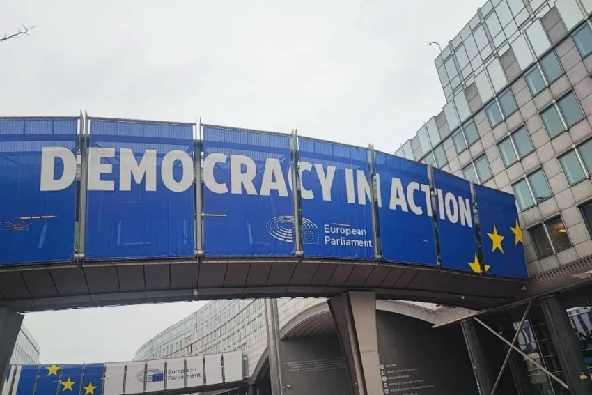 Европарламент: «Украина добилась значительного прогресса в области демократии»