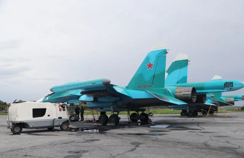 Новая партия фронтовых бомбардировщиков Су-34 пополнила состав ВКС России