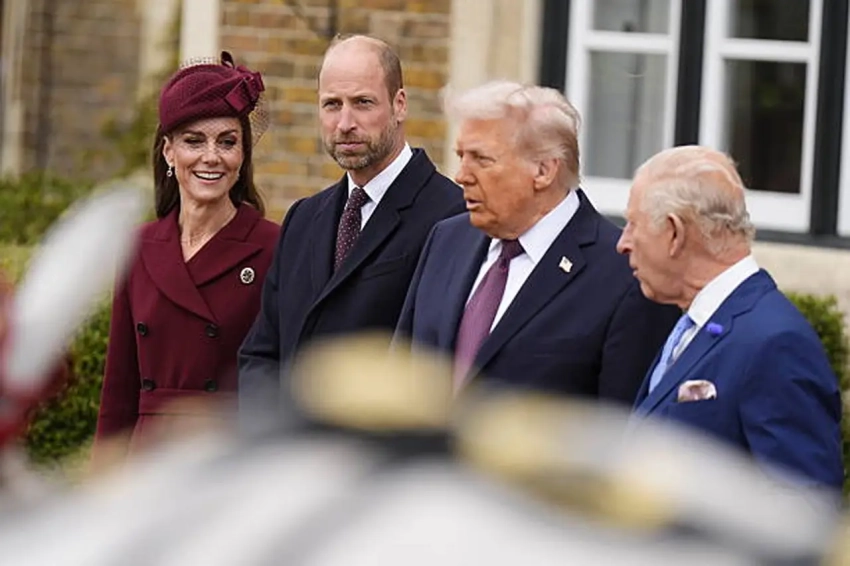Пресса Британии: Трампа держали за стенами замка и показали странную церемонию