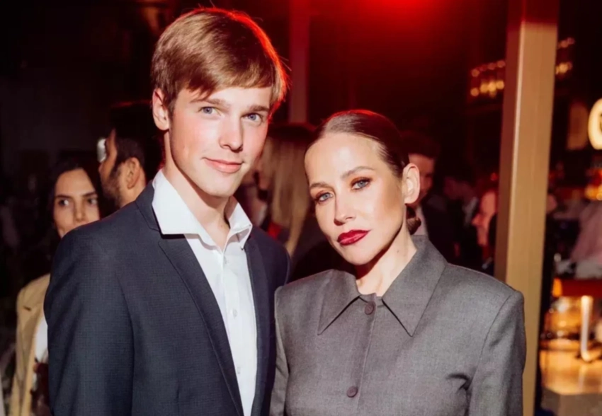 Юлия Барановская с сыном, Полина Гагарина, Максим Матвеев и Леонид Ярмольник на дне рождения ресторана Avrora