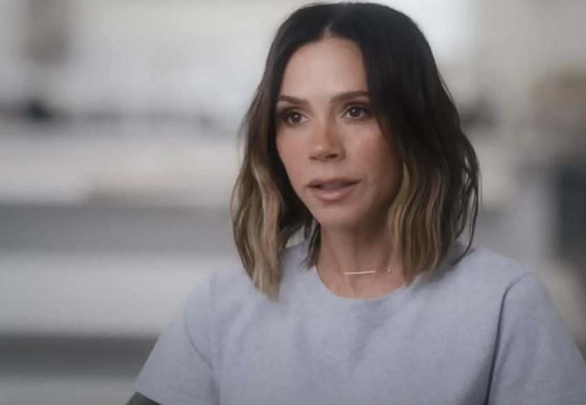 Виктория Бекхэм проигнорировала старшего сына в трейлере своего докфильма на фоне их конфликта