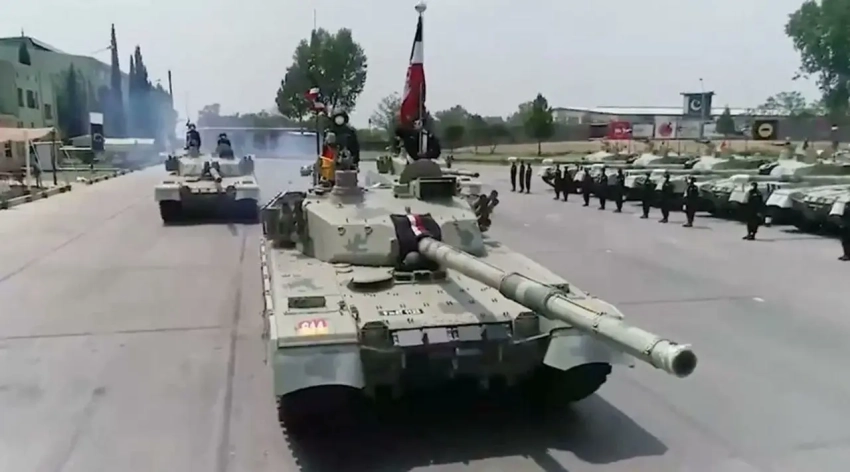 «Мало кто считает ценным танком»: пакистанский генерал раскритиковал Al-Khalid