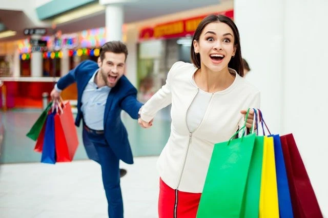 Шопинг со скидками 11 ноября 2025 года на «АлиЭкспресс» открывает возможность купить товар за копейки