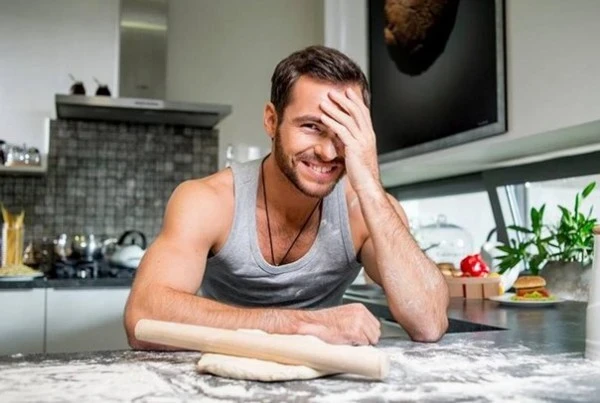 День холостяка отмечают 11 ноября 2025 года: история и традиции праздника, поздравления, картинки, гифки