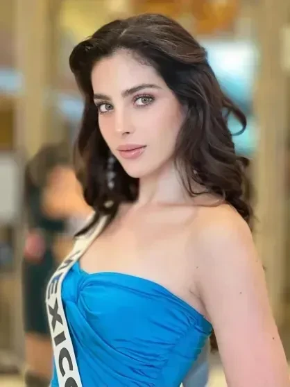 Норвежка в костюме лосося стала звездой конкурса "Мисс Вселенная — 2025"