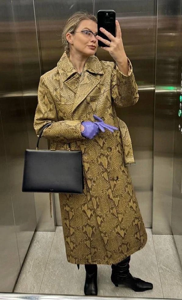 Завоевали сердца модниц: как и чем правильно носить укороченные перчатки