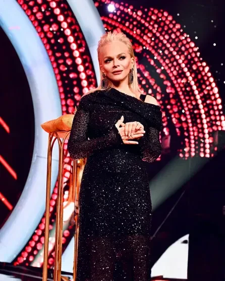 "У всех на глазах происходит несправедливость". На Spletnik обсуждают скандал с квартирой Ларисы Долиной