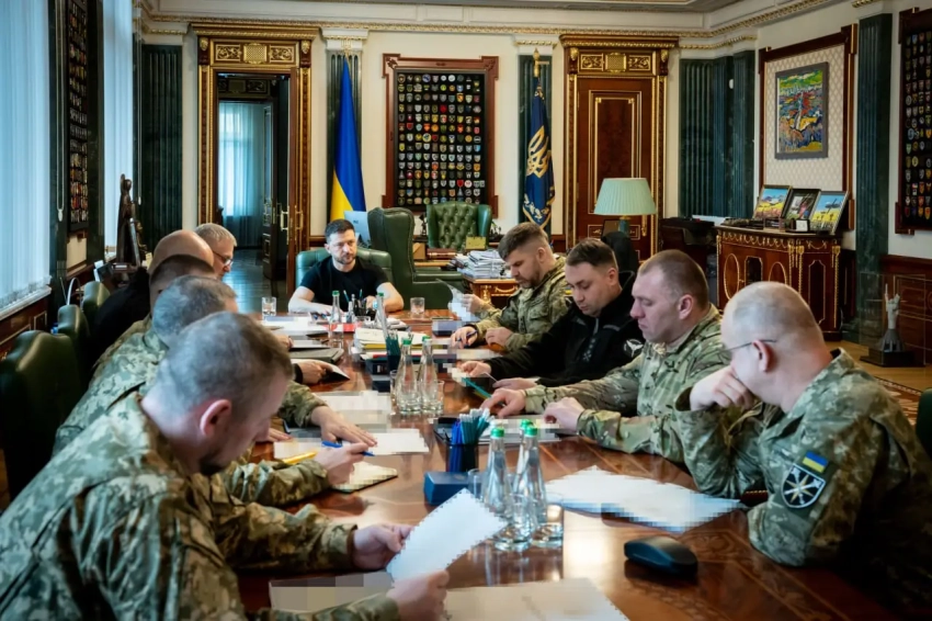 Экс-советник Пентагона: Украина стоит на пороге военного переворота