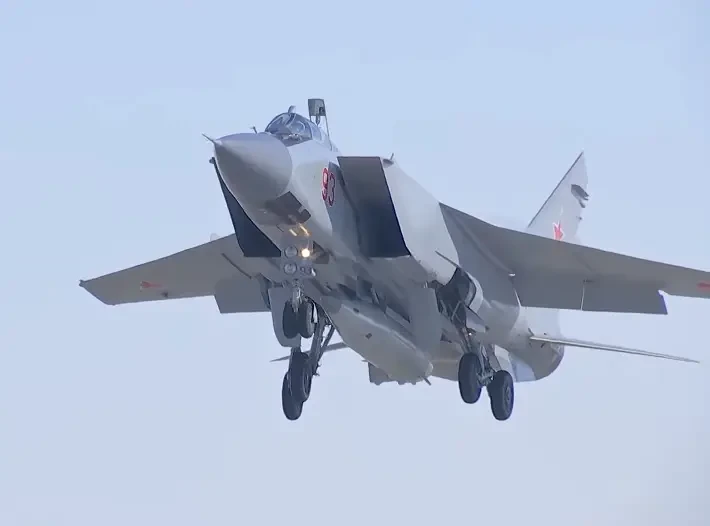 Развёртывание и применение гиперзвуковых ракетных комплексов в разных странах