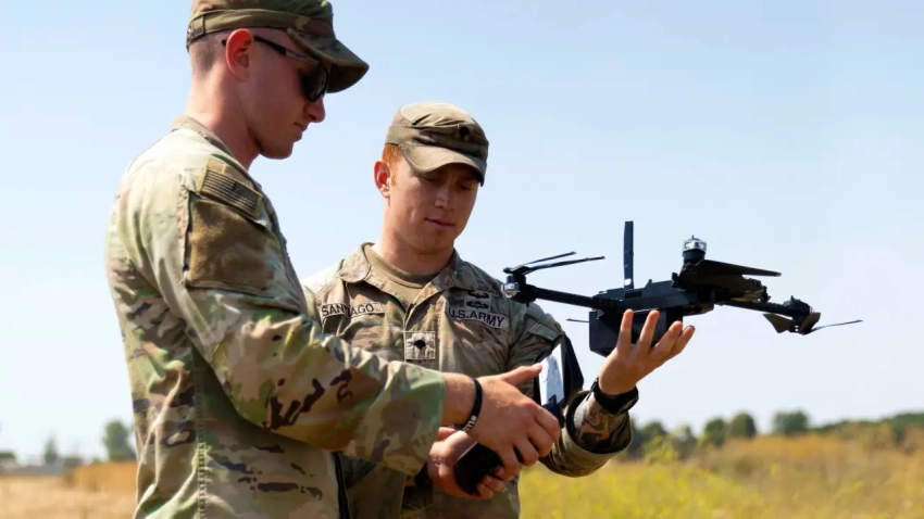 «Не нужно копировать русских»: стратеги из США призывают отказаться от дронов