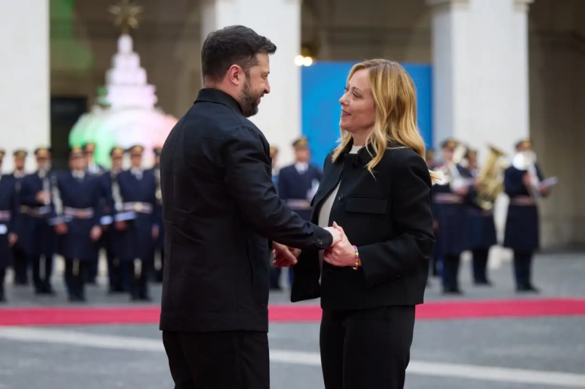 Киеву нужны от Рима поставки оружия и участие в краже российских активов