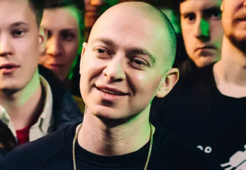 "Я нарцисс, у меня есть бабки". В сети критикуют новый альбом Оксимирона*