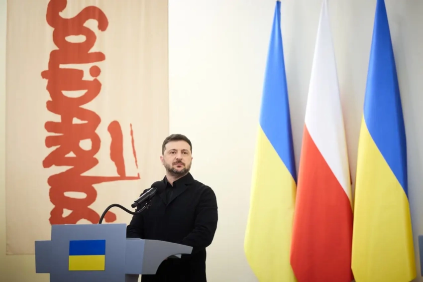 Зеленский хочет большую армию и денег на её содержание