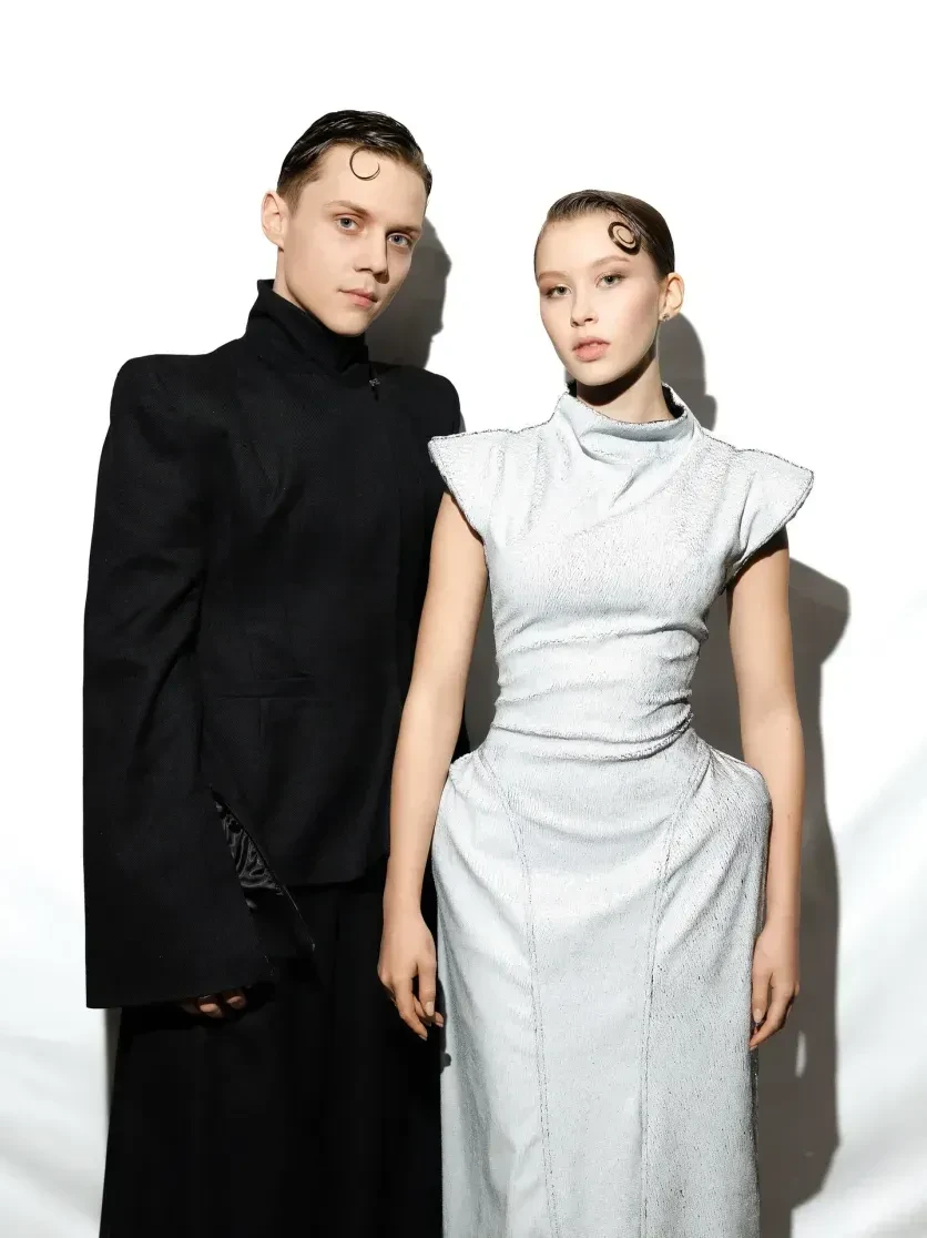 Анна Пересильд (с декольте) посетила "Щелкунчика" в Большом театре